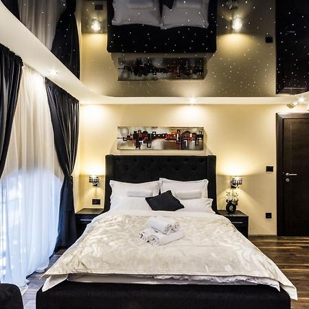 Madison Inn Suites - Wilson'S Square เบลเกรด ภายนอก รูปภาพ