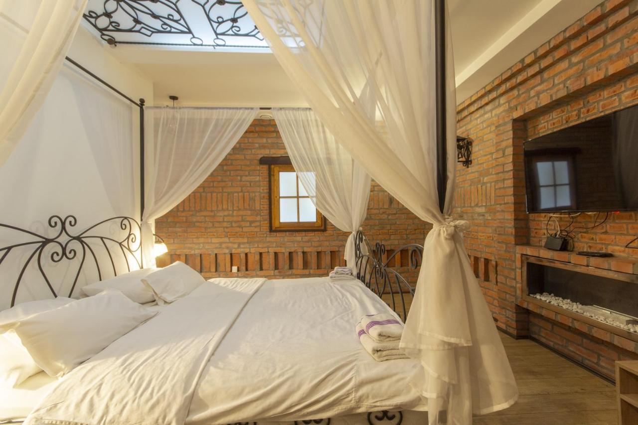 Madison Inn Suites - Wilson'S Square เบลเกรด ภายนอก รูปภาพ
