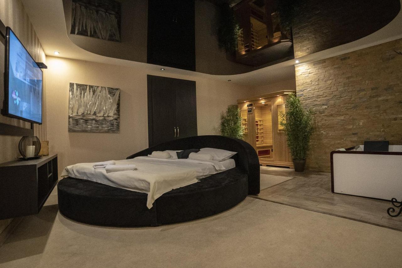 Madison Inn Suites - Wilson'S Square เบลเกรด ภายนอก รูปภาพ